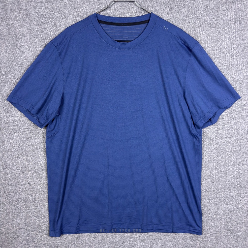 Lululemon License To Train Men XXL Blue Drysense Performance Crew Tee Activewear